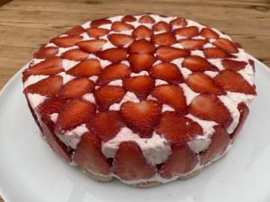 COURS DE PÂTISSERIE Charlotte aux fraises 🍓﻿ - samedi 24 mai 13h à 14h30, en visio, en direct